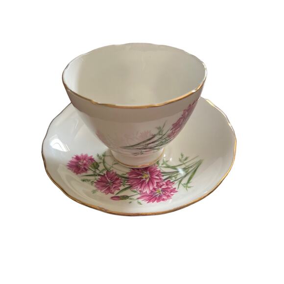 Vintage Royal Vale English Bone China Tea Cup and Saucer - Picture 4 of 7
